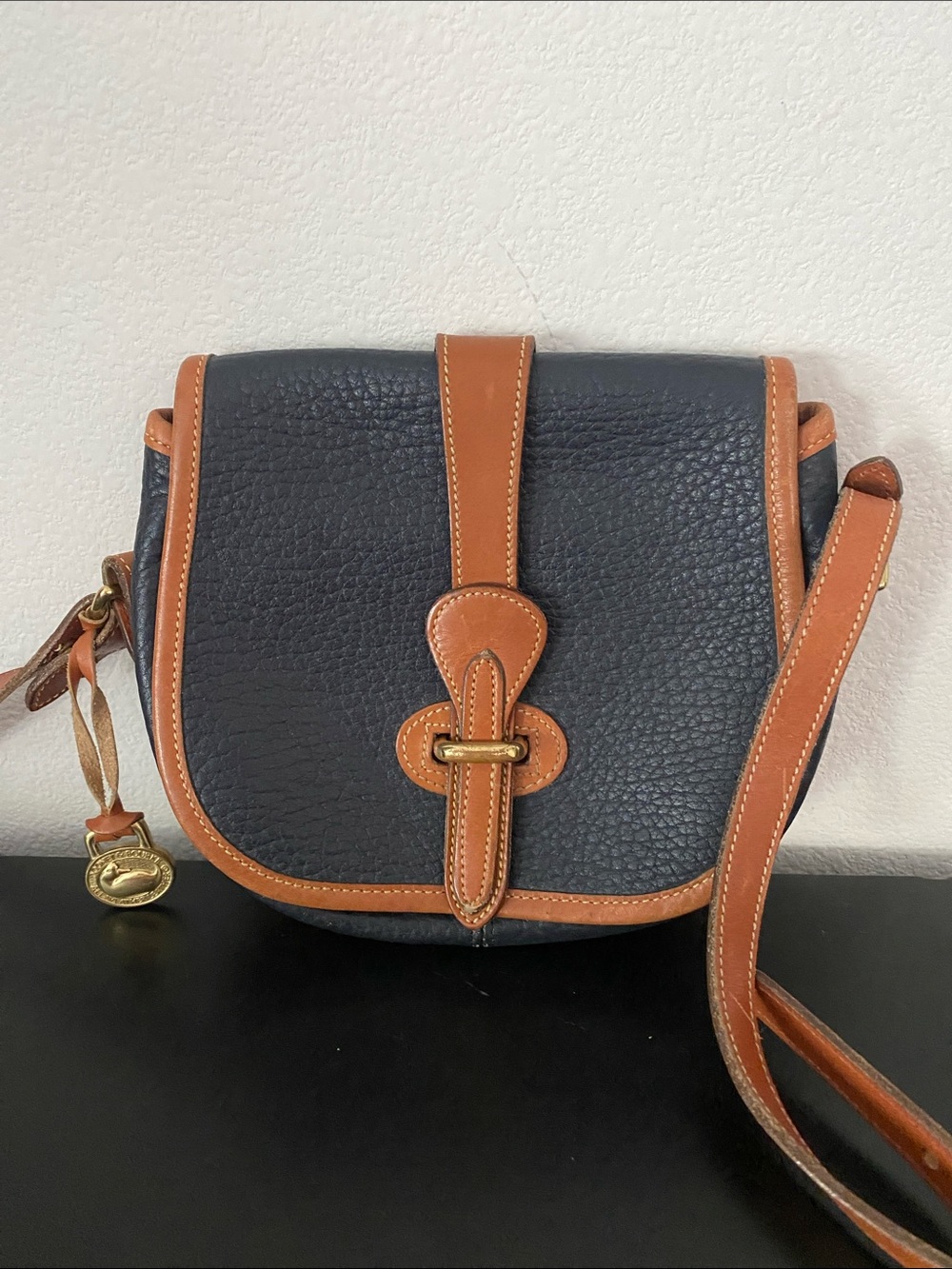 Vintage Classic Doony & Bourne, Inc Leather Crossbody Bag